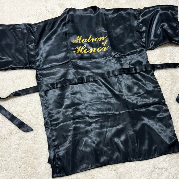 Silk Black Matron of Honor Robe with Gold Lettering NWOT - Picture 6 of 8